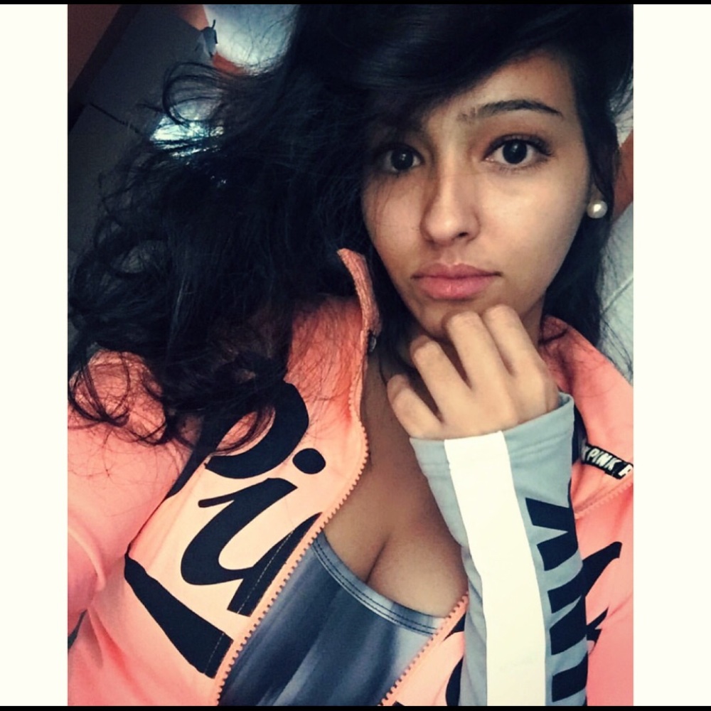 Meet your Posher, Yosdani